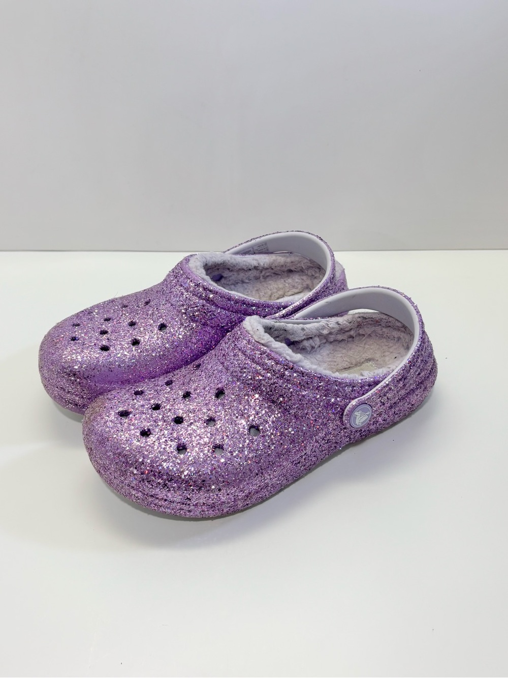 CROCS Kids Glitter Clog with Plush Lining in Sparkle purple